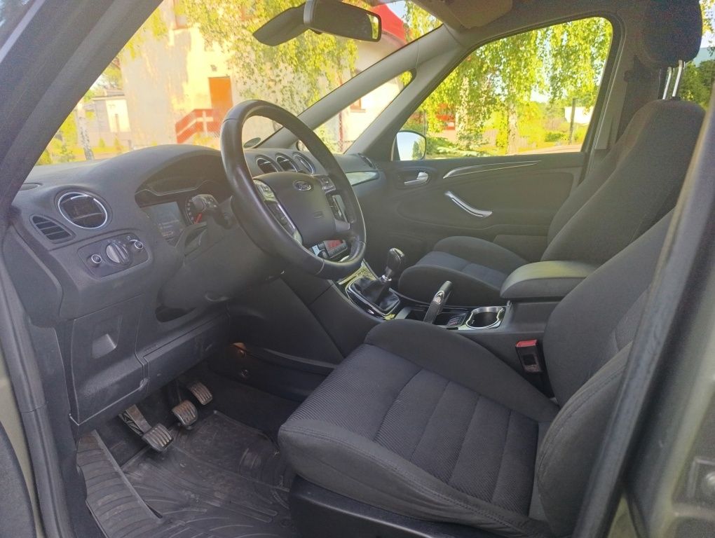 Piękny Ford S-Max Titanium z Niemiec 163 KM nowy rozrząd Webasto xenon