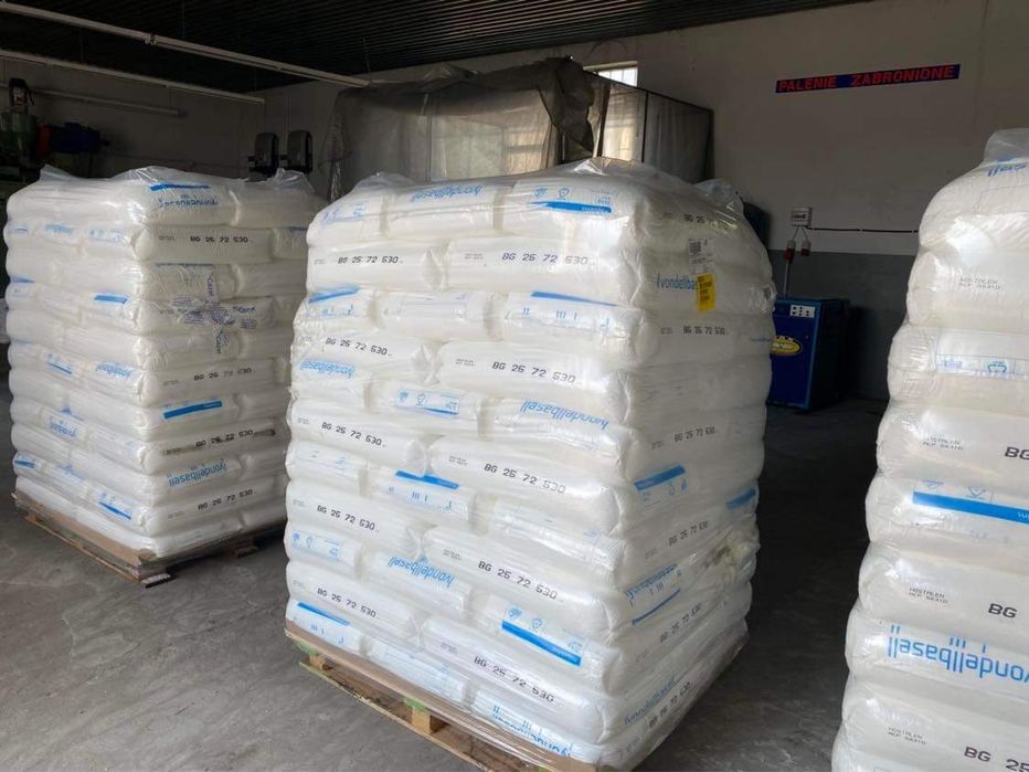 Produkcja opakowań z tworzyw sztucznych, HDPE wyłaczanie z rozdmuchem.