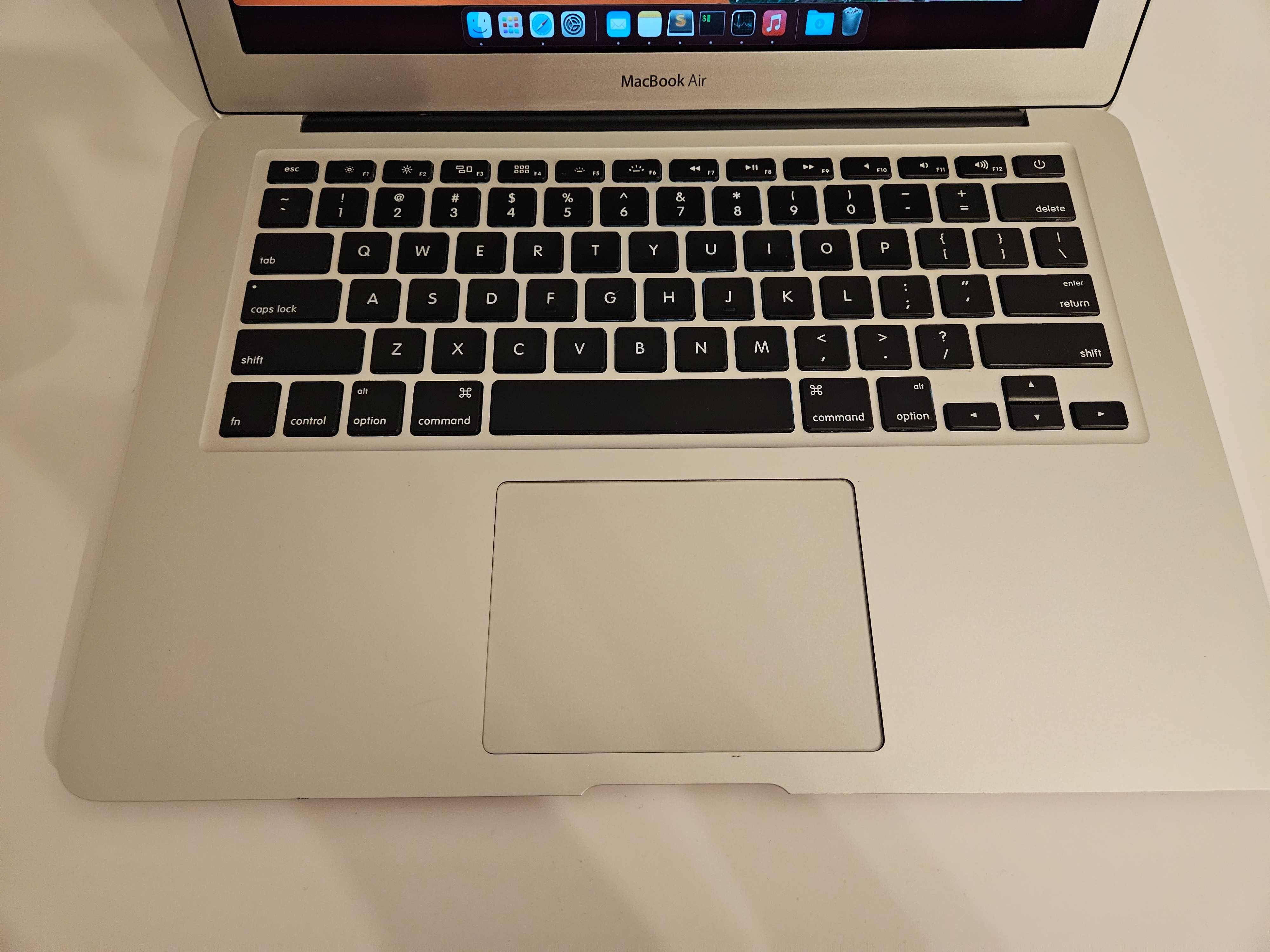 Apple MacBook Air 8GB RAM / 256GB pamięci Core i5 (Mid-2013)