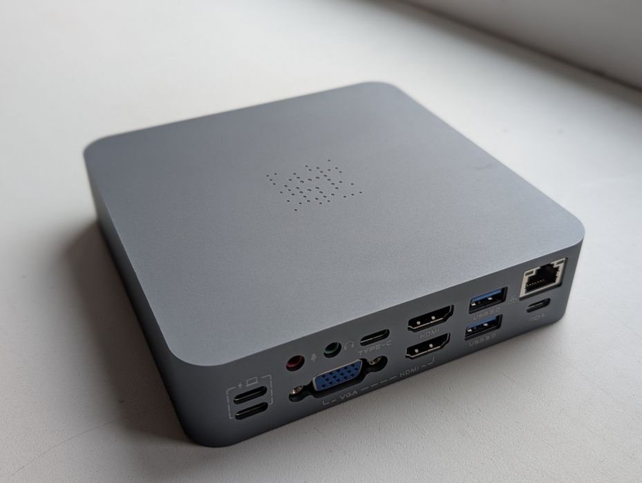 Док станція для MacBook