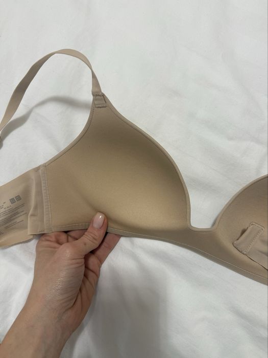 Бюстгальтер безшовний Uniqlo 70А