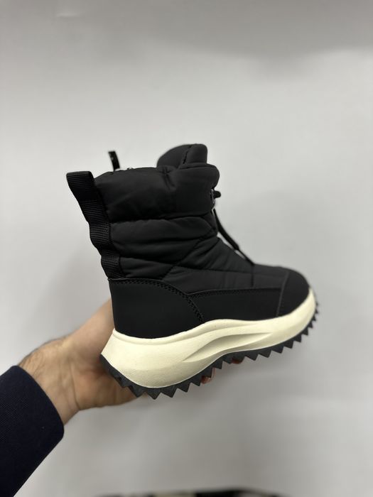 Дутики зимові на овчині 26-32, чорні дутіки черевики, легкі ботинки