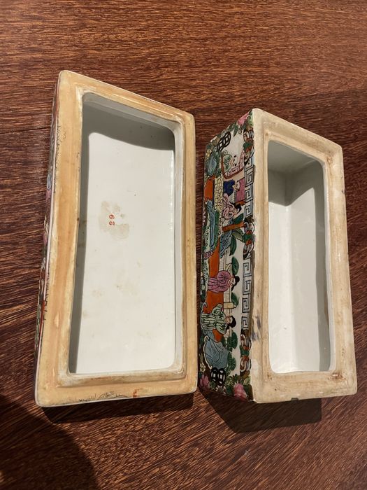 Caixa antiga chinesa