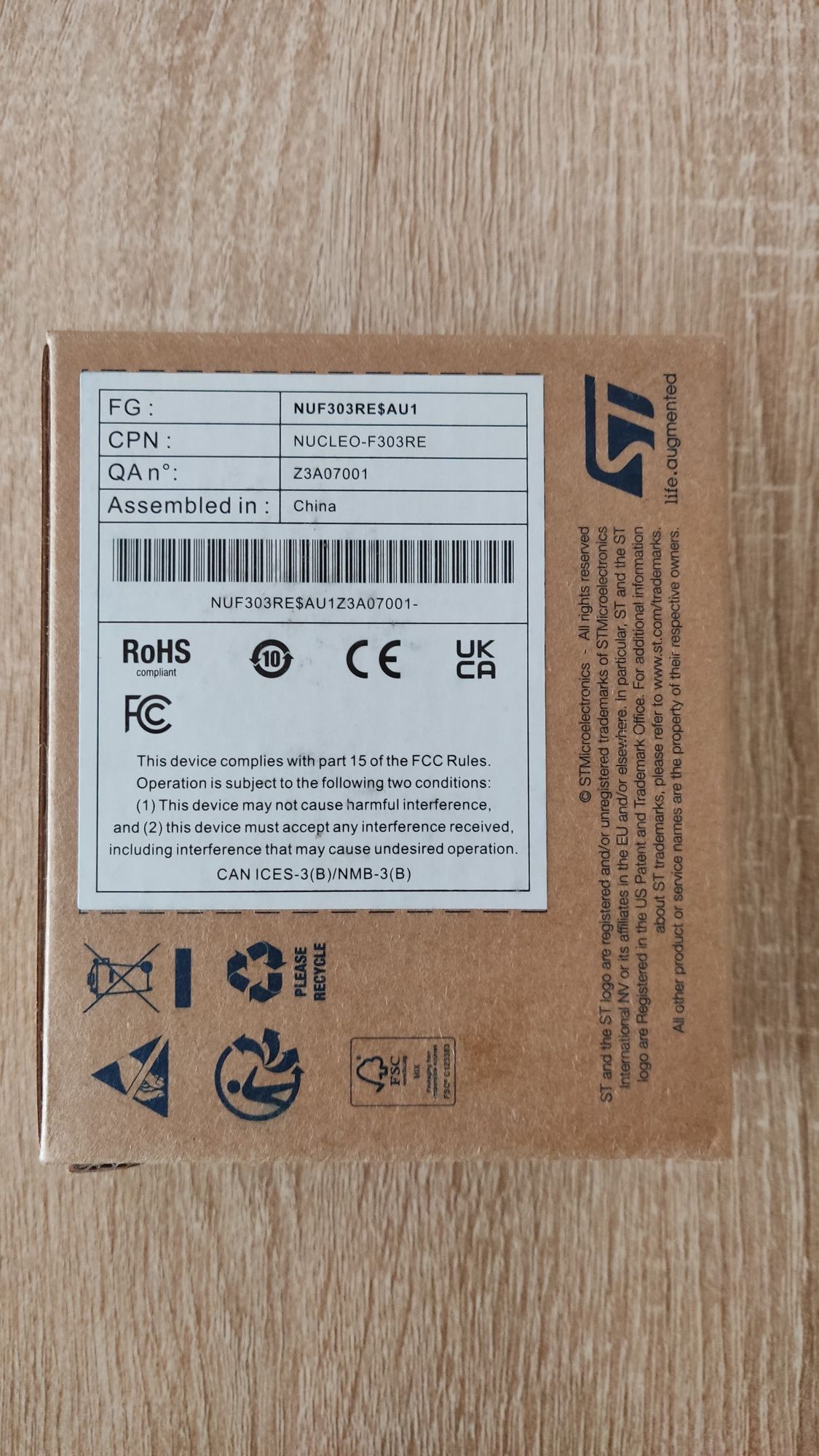 Плата розробки STM32 Nucleo-F303RE і інші деталі