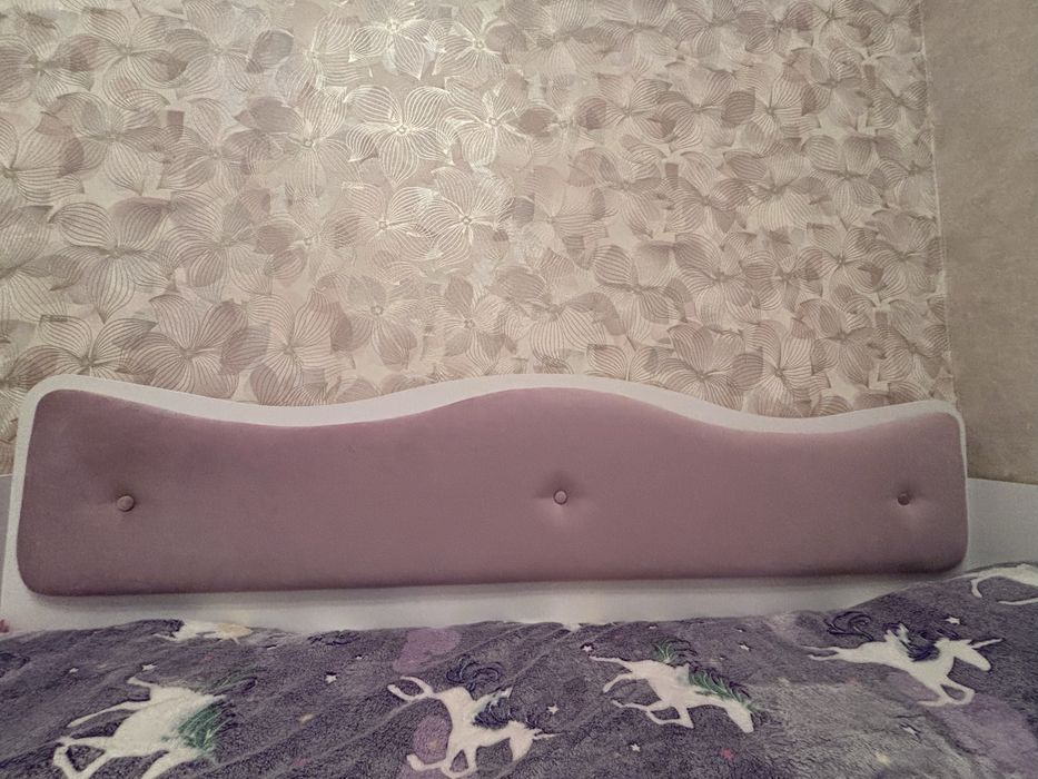 Дитяче ліжко для дівчинки