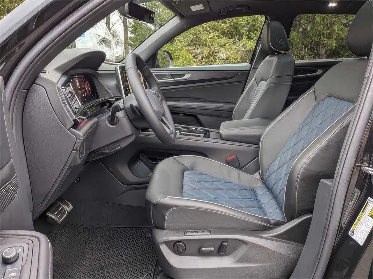 2024 Volkswagen Atlas Cross Sport SEL Premium R-Line 4Motion