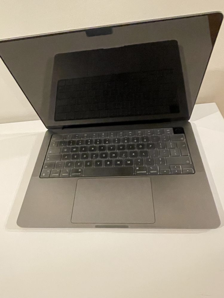 APPLE MacBook Pro 2023 14” Retina M2 Pro