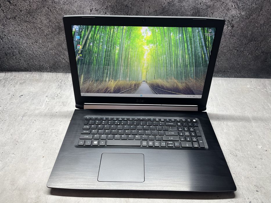 Acer A517-51g / i5-8250U / NVIDIA MX250 / 12GB DDR4 / 512GB SSD / 17”