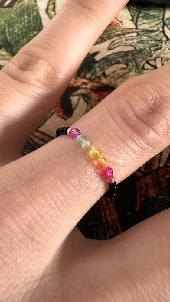 Piękny Tęczowy pierścionek na elastycznej żyłce | tęcza | love | pride