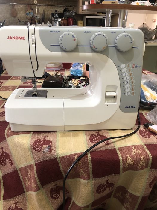 Швейная машинка Janome