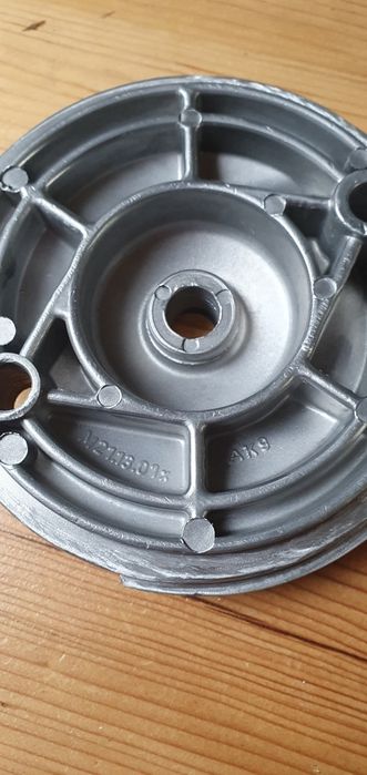 Szczekotrzymacz WSK 125/175