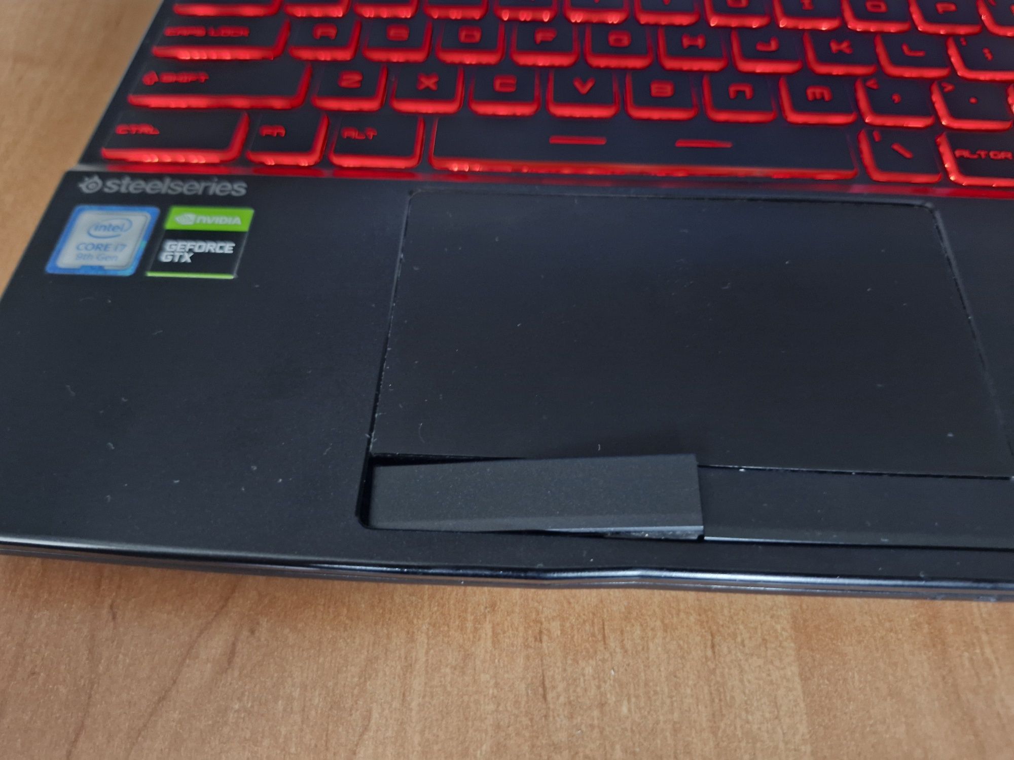 Laptop gamingowy MSI GL65 95C