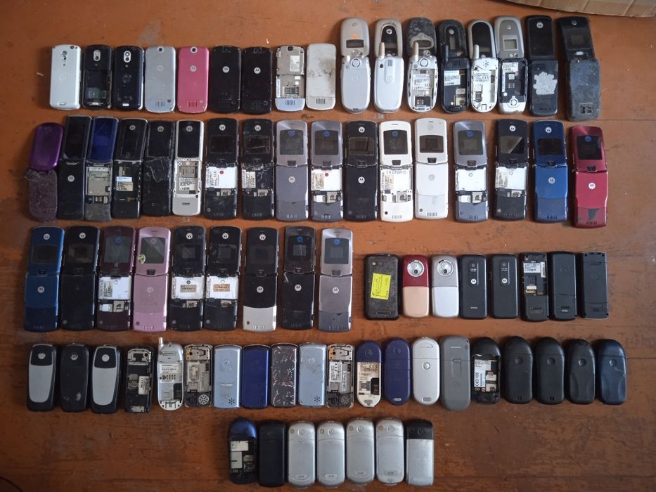 Motorola rock e1 , e398 , L6 , L7 , L2 , razr v3 , razr v3i , v500