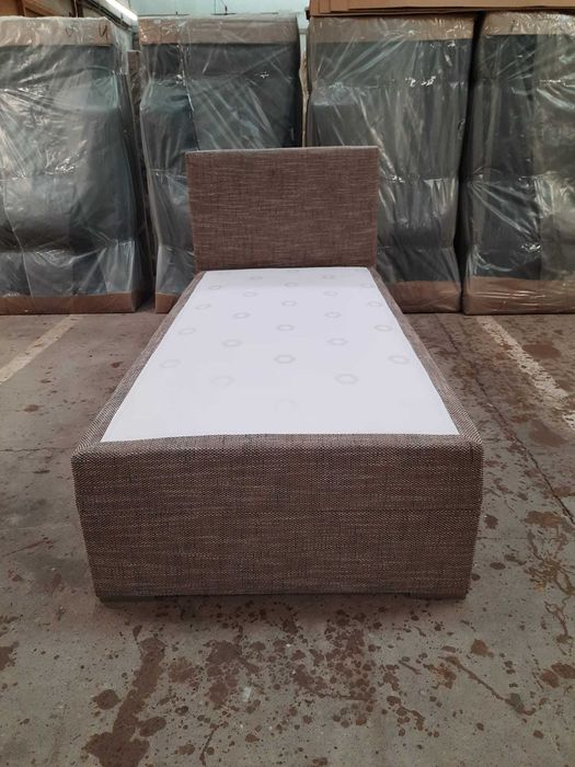 Pojedyncze łóżko z materacem 100x200, brazowe