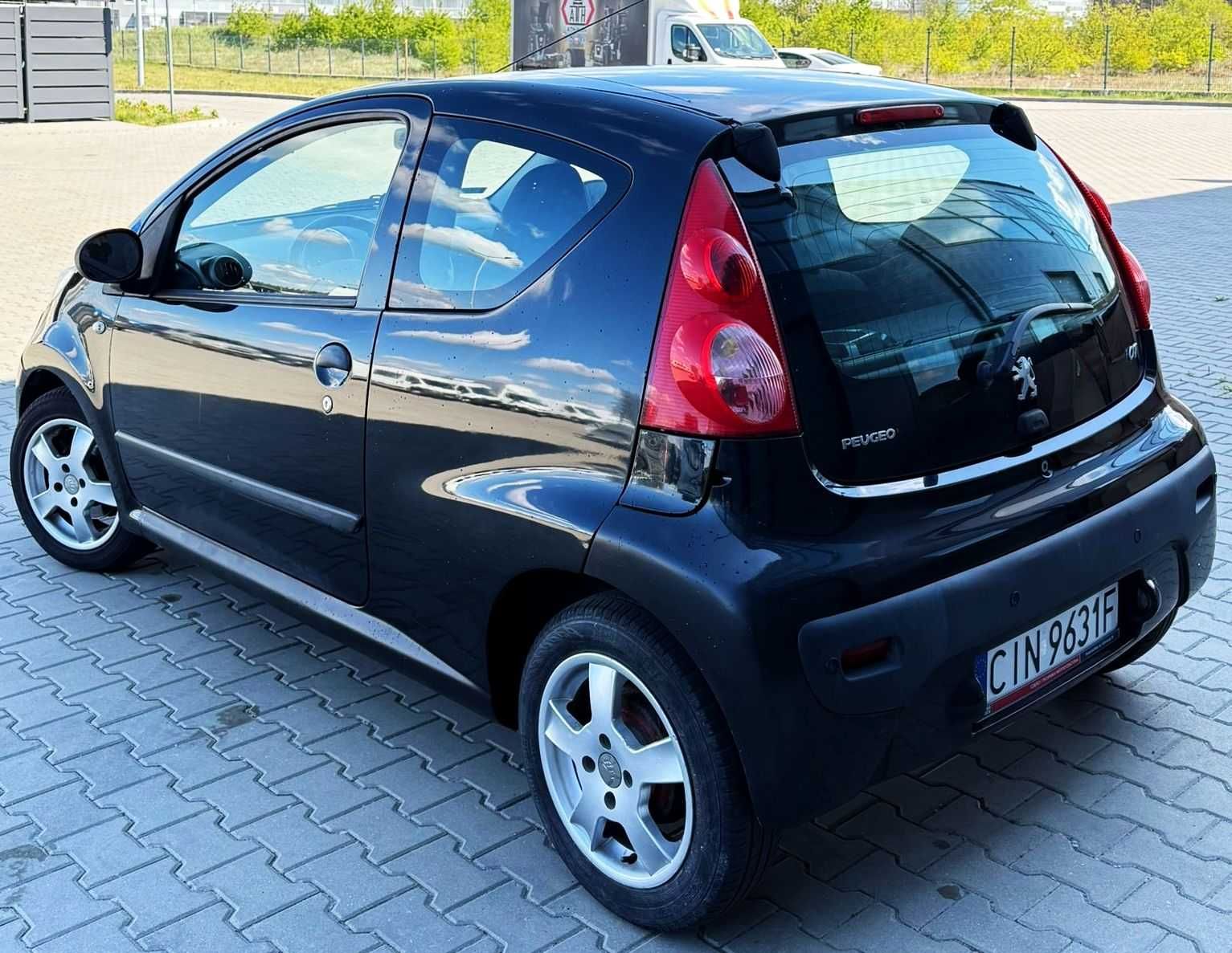 Peugeot 107 1.0 ben rozrząd na łańcuchu BRAK RDZY KLIMA 100% sprawny