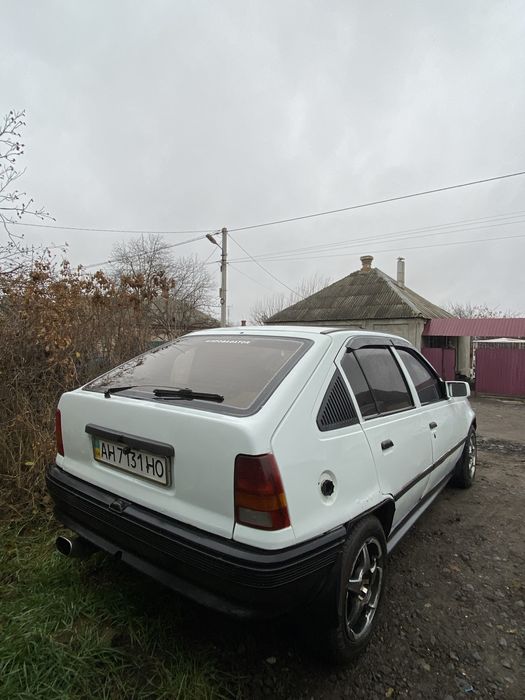 Продам опель кадет в хорошем состоянии