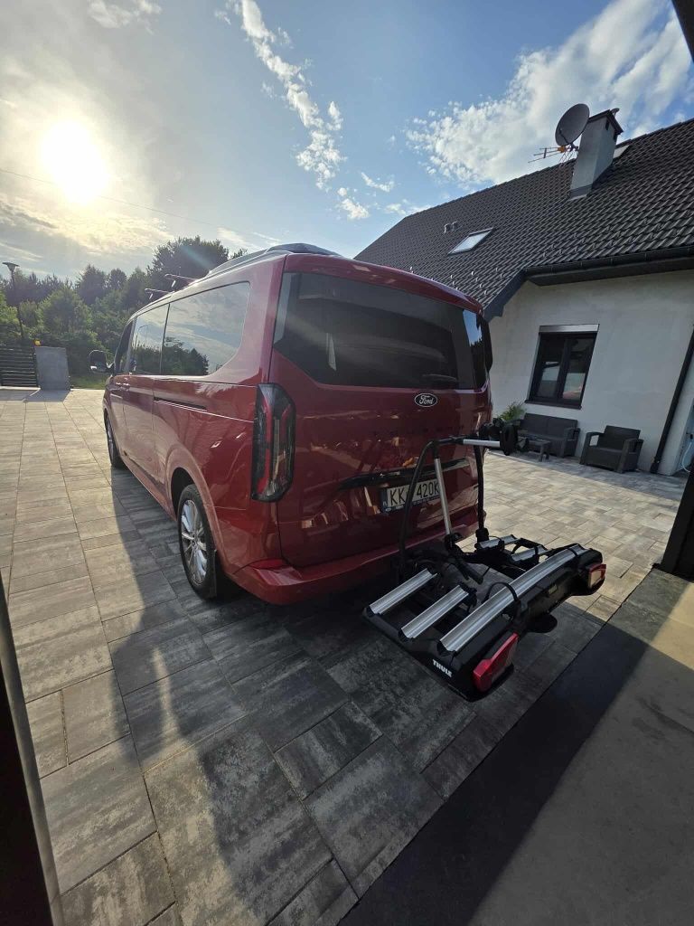 Wynajem Tourneo Custom TITANIUM X 8 osobowy automat 170km Komfort VIP