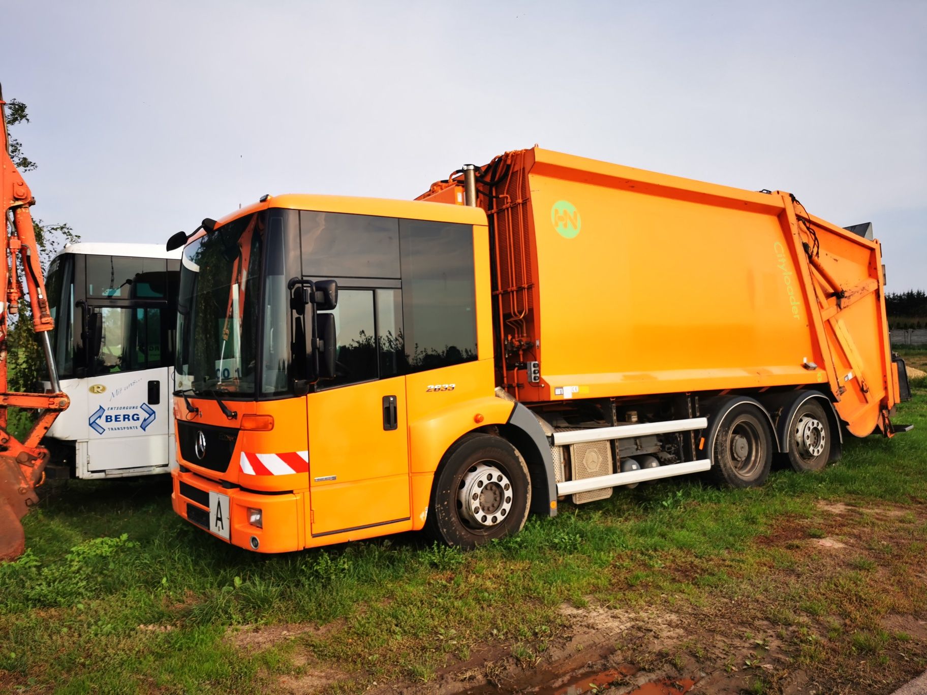 Śmieciarka Mercedes Econic Polecam