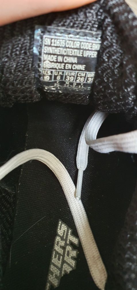 SKECHERS damskie buty sportowe  rozmiar 39 wkładka 26cm
