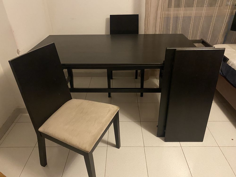 Mesa (Madeira Maciça) de Jantar Extensível + Cadeiras