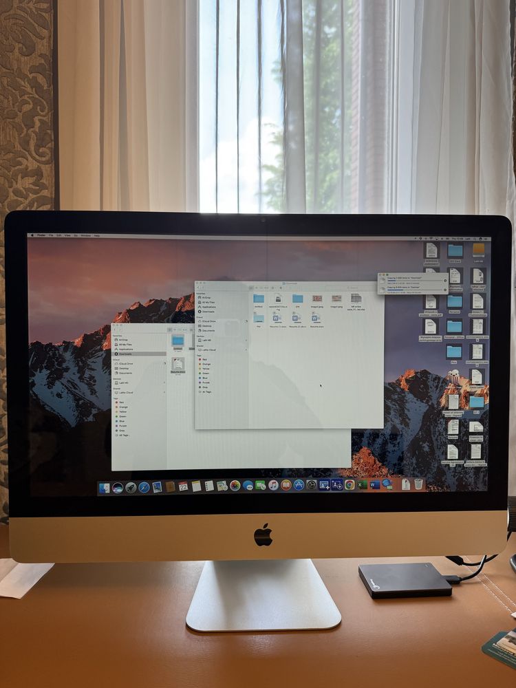 iMac - 27 inch, 2011 w dobry stan plus klawiator i track pad.