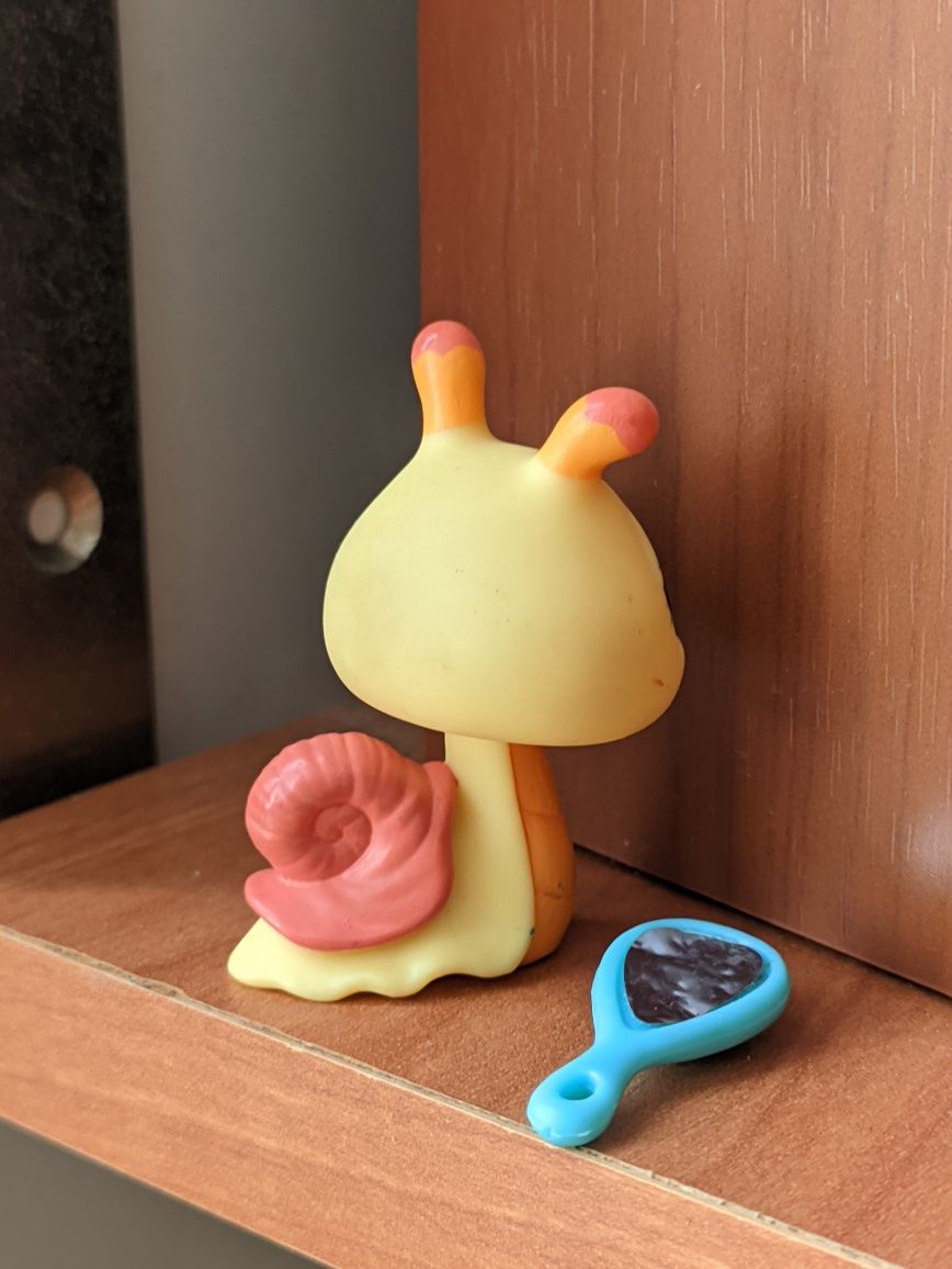 Figurka LPS #890 z dodatkiem ślimak snail