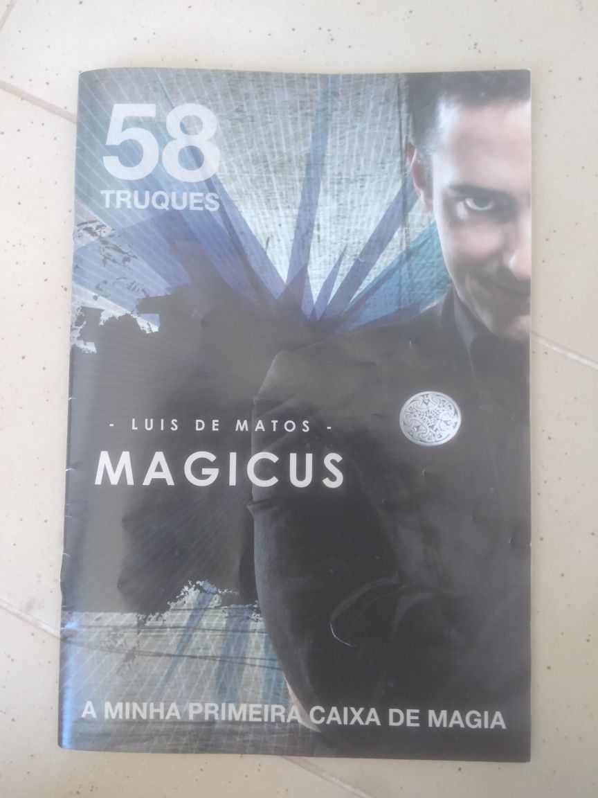 Caixa de magia Luís de Matos