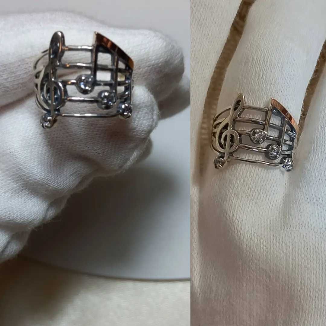Женское серебряное кольцо Музыка с золотой вставкой