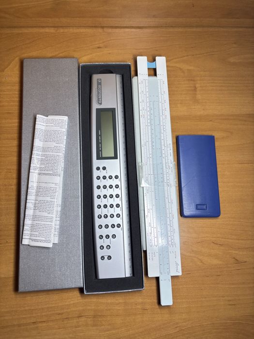 Калькулятор і логарифмічна лінійка