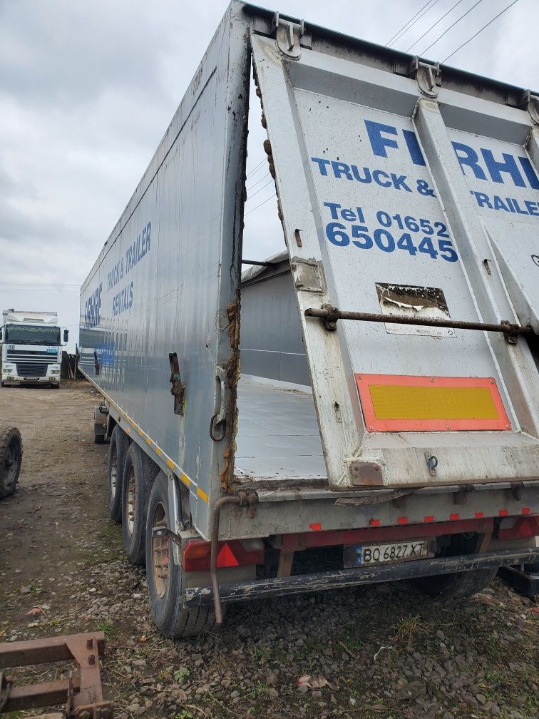 Напівпричіп самоскид