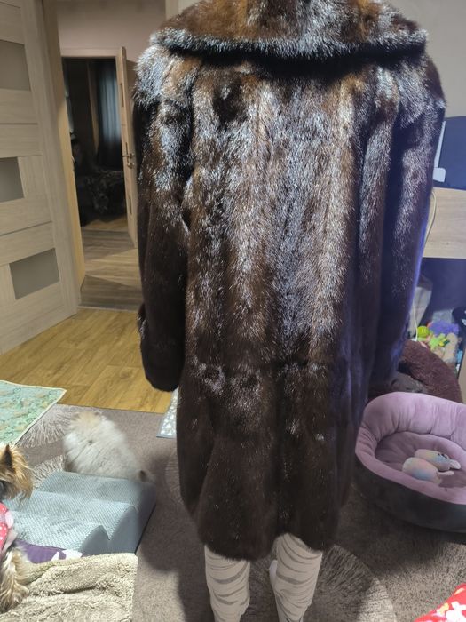 Продам норковую шубу