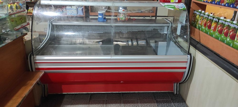 Холодильная ветрина
