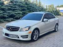 Mercedes-Benz C-Class W204 2012 3.0 бензин повний привід 4MATIC
