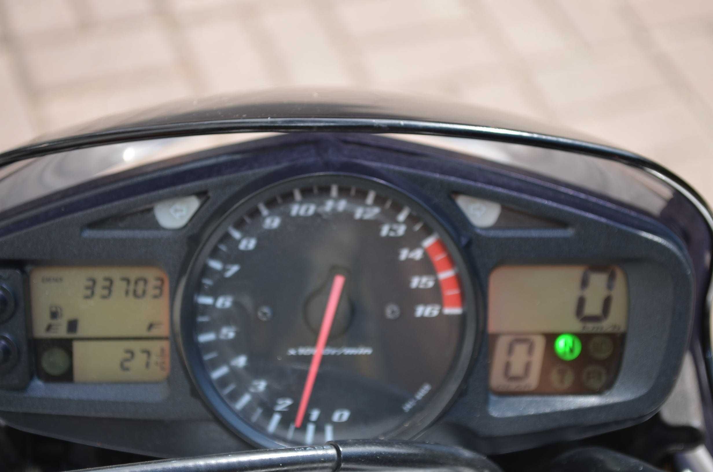 Suzuki GSR 600 oryginał gsf