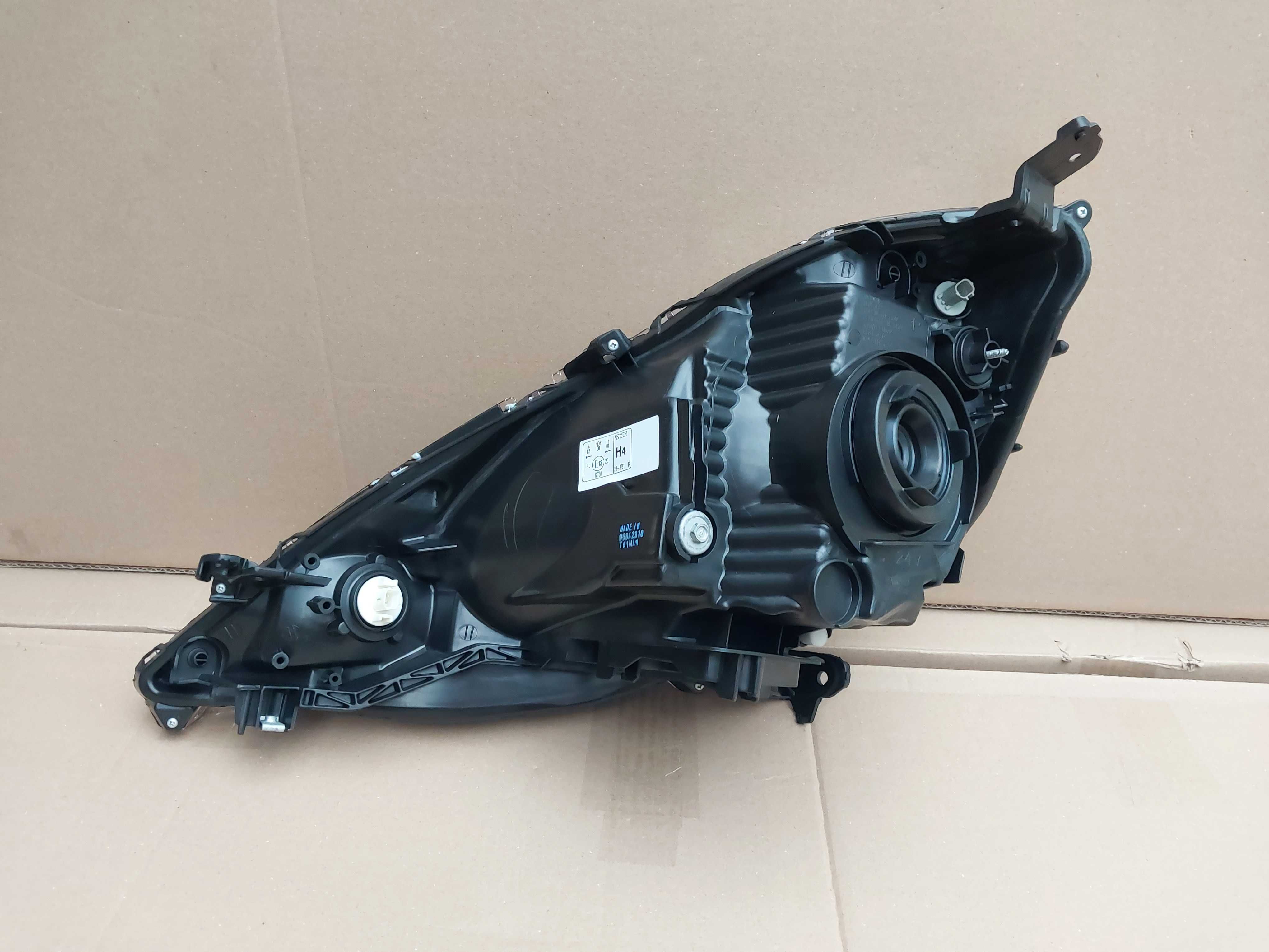 HONDA JAZZ 2008 + lampa przód nowa