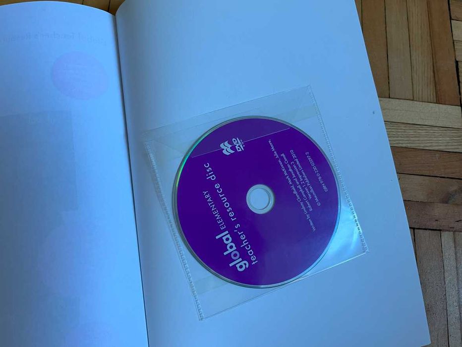 Global Elementary książka nauczyciela DVD Macmillan