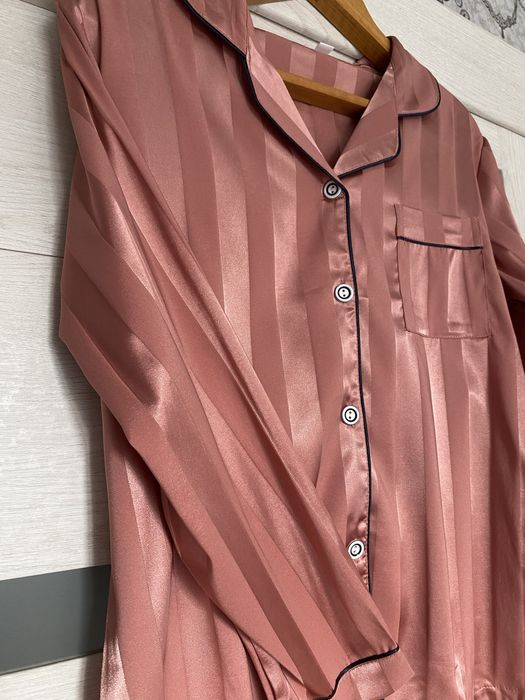 Пижама атласная