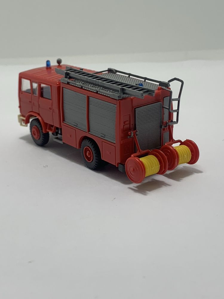 ( V ) _ Renault Camiva S 170 SP Roskopf 1/87