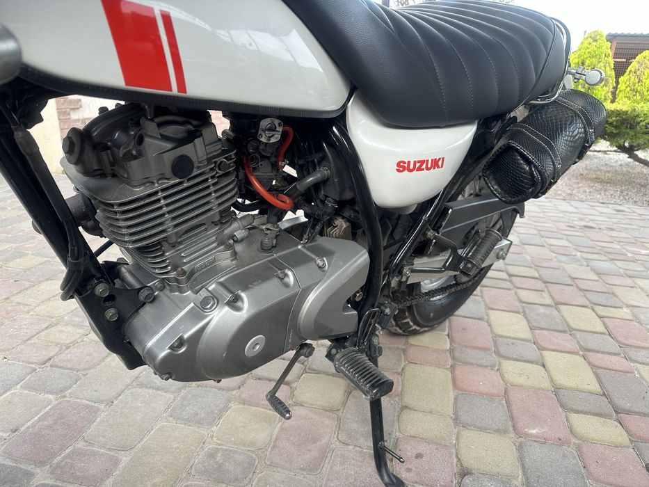 Suzuki van van 200