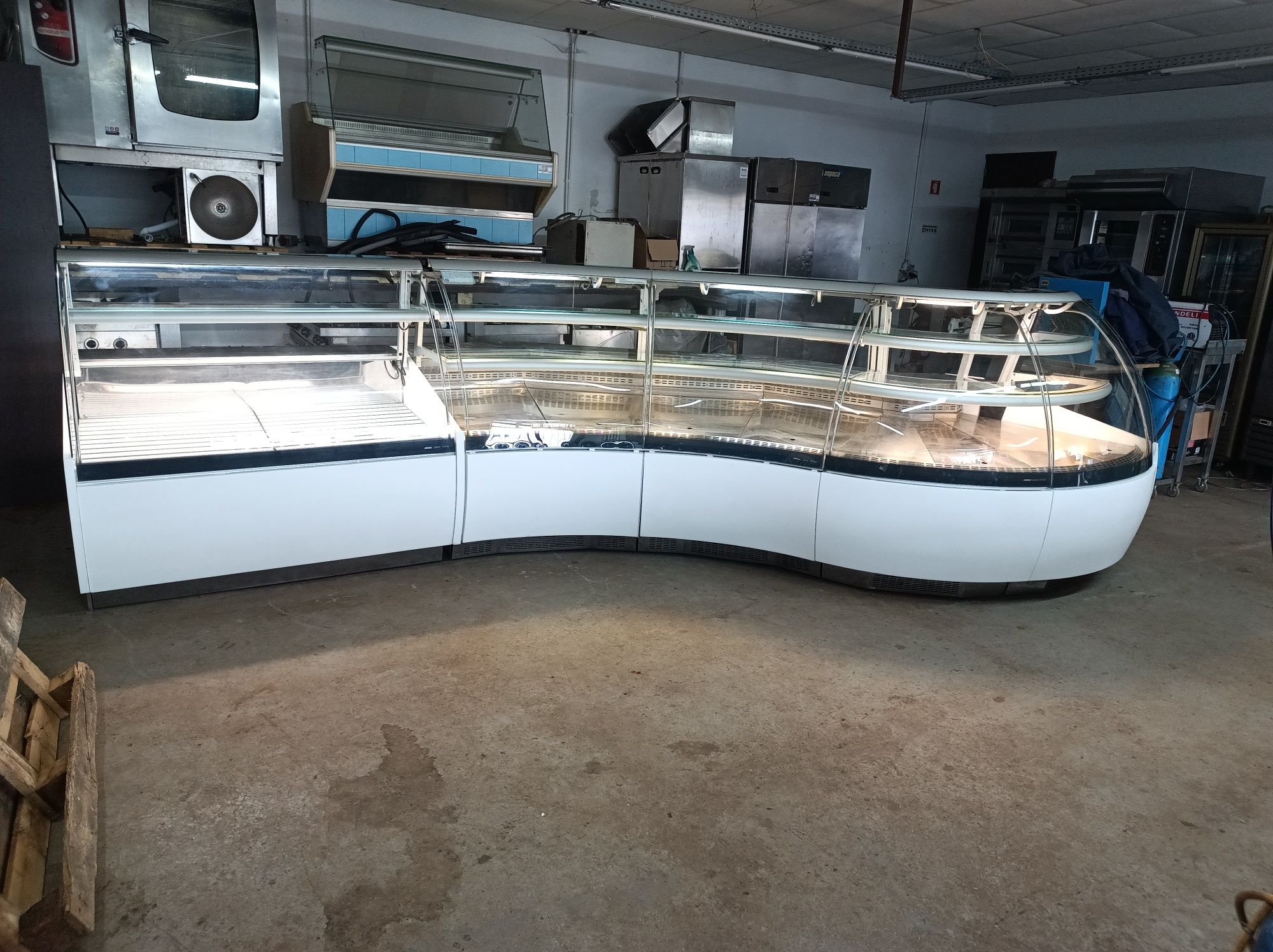 Vitrine expositor de pastelaria refrigerada