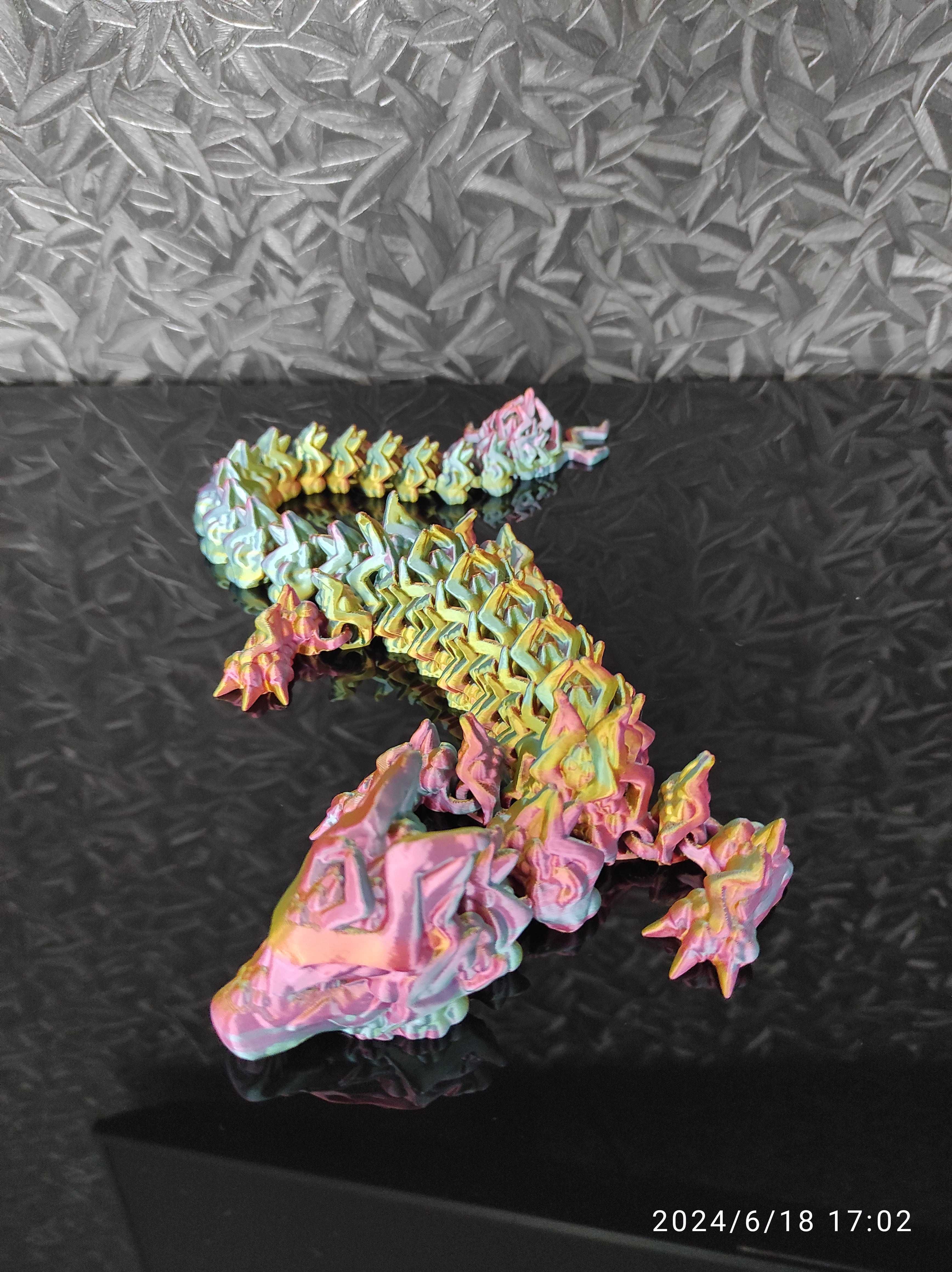 Smok Burzy, przegubowy, figurka. Wydruk 3D