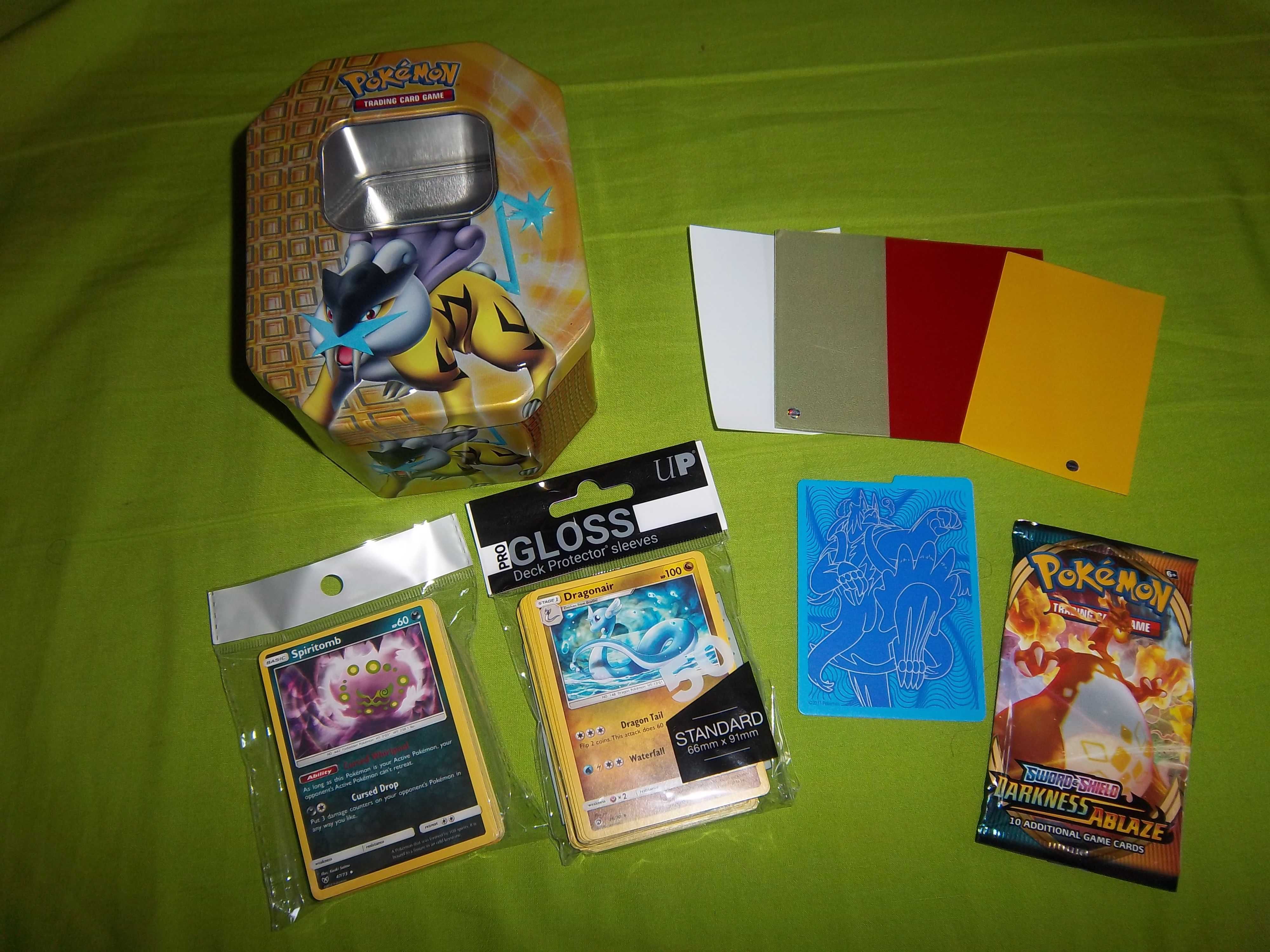 80 Cartas Pokemon + Caixa + Acessórios