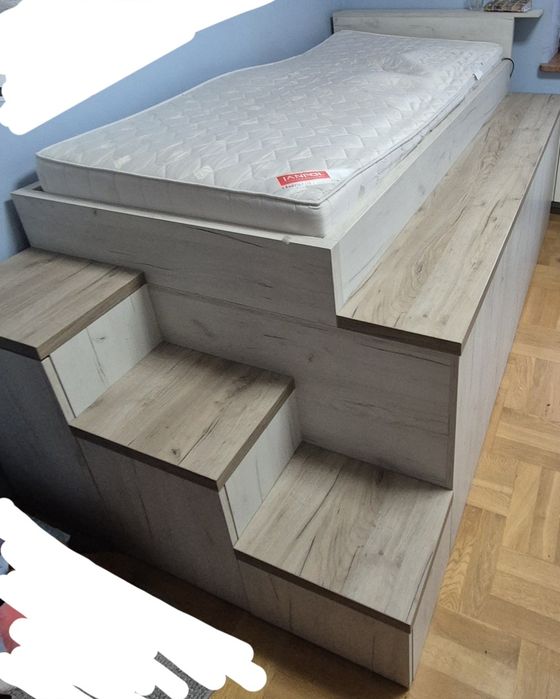 Łóżko ze skrytką łóżko piętrowe