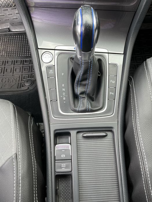 Volkswagen e-golf 2014 рік