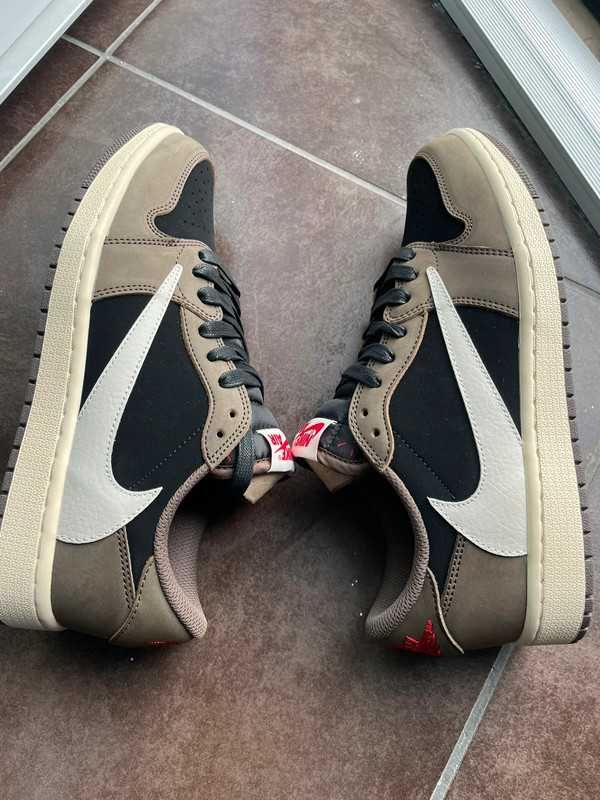Jordan 1 Retro Low OG SP Travis Scott Mocha R.40
