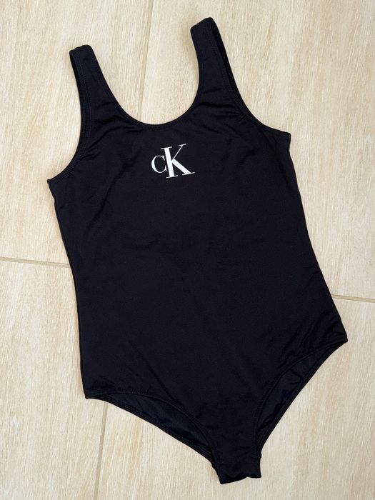 Суцільний чорний купальник Calvin Klein