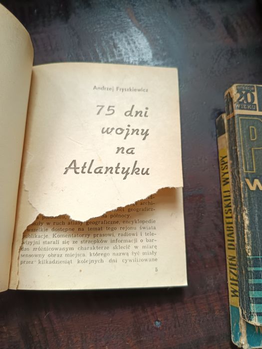 Sensacje XX wieku 3 książki, Więzień diabelskiej wyspy, Pueblo, 75 dni