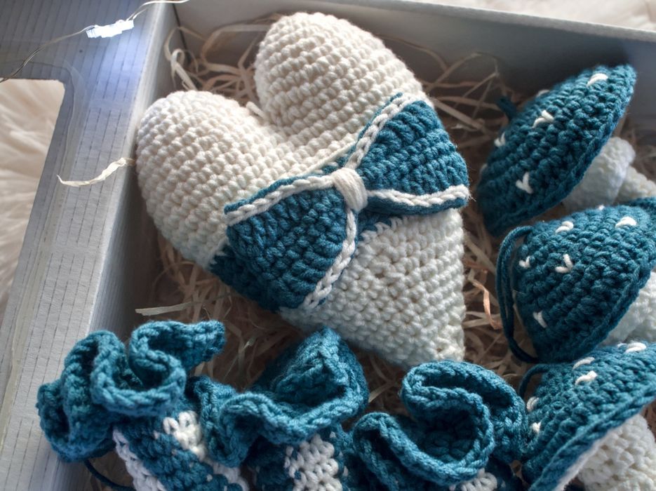 Ozdoby choinkowe szydełkowe box prezentowy