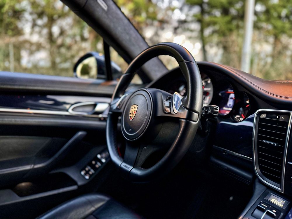 Porsche Panamera S Hybrid Platinium Edition – Desde 455€ Mês