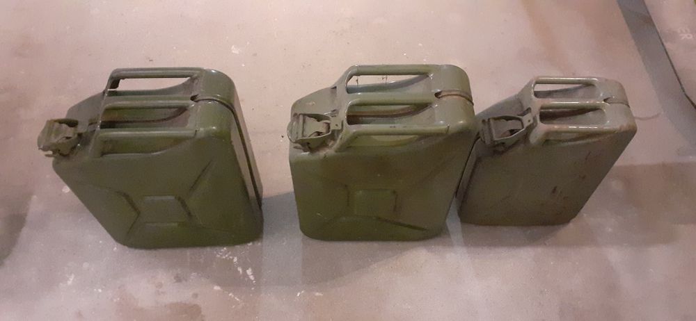 3 x Kanister na paliwo 2x 20l 1x10l .prl.1989 rocznik